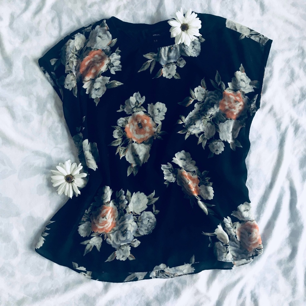 [Forever 21] Floral Top